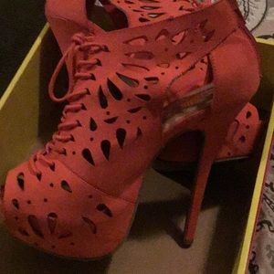 Coral Lace Up Heel
